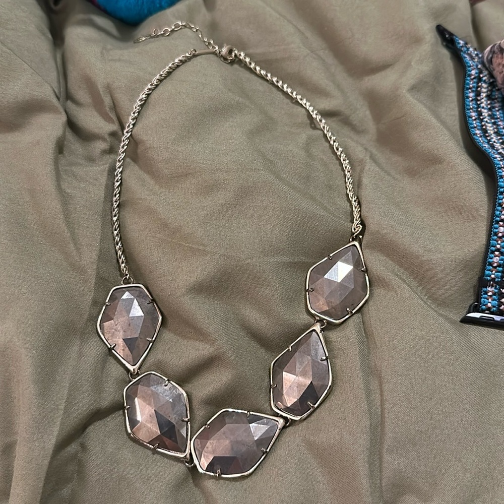 Kendra Scott Necklace